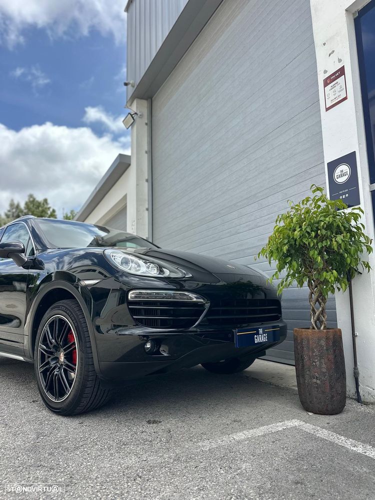 Porsche Cayenne 3.0 V6 - 4