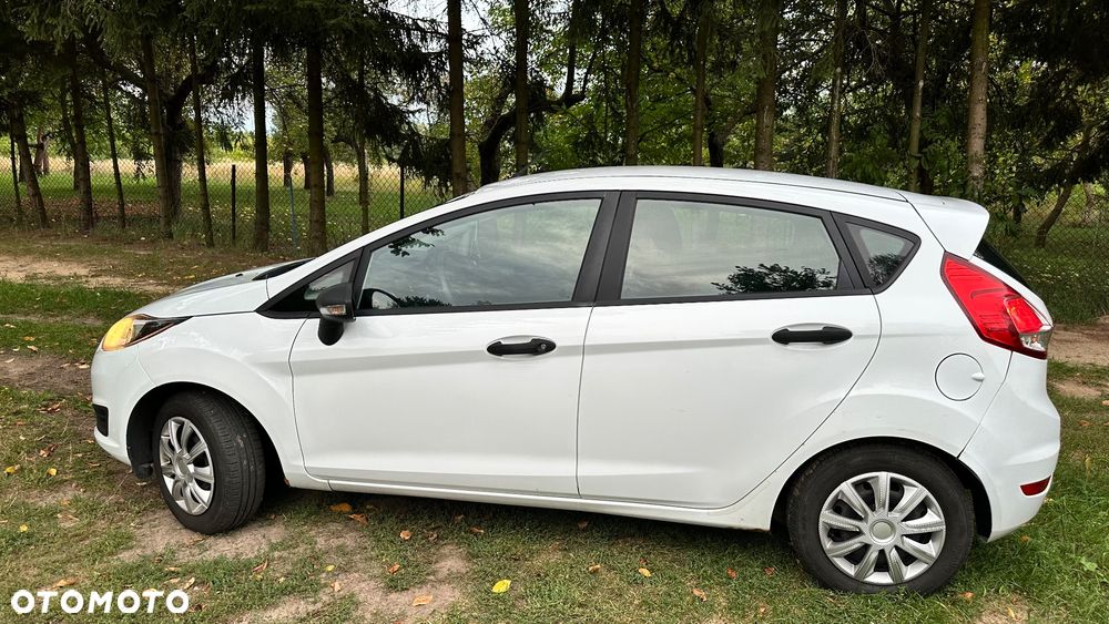 Ford Fiesta - 2