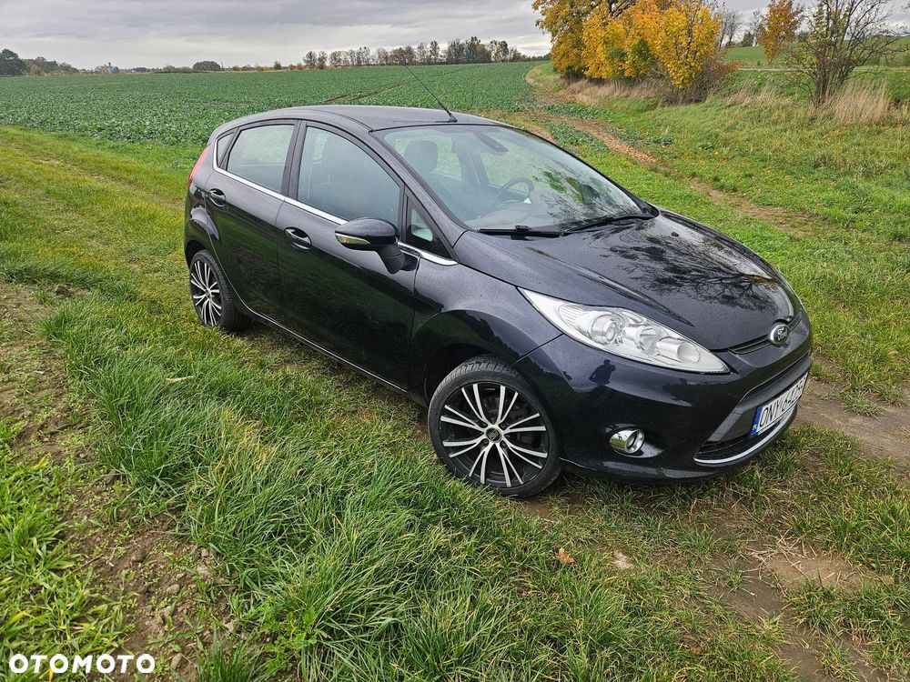 Ford Fiesta - 2