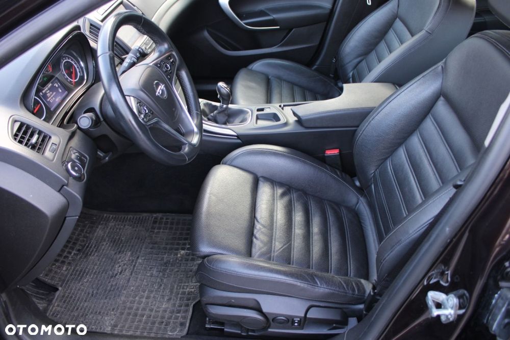 Opel Insignia - 21