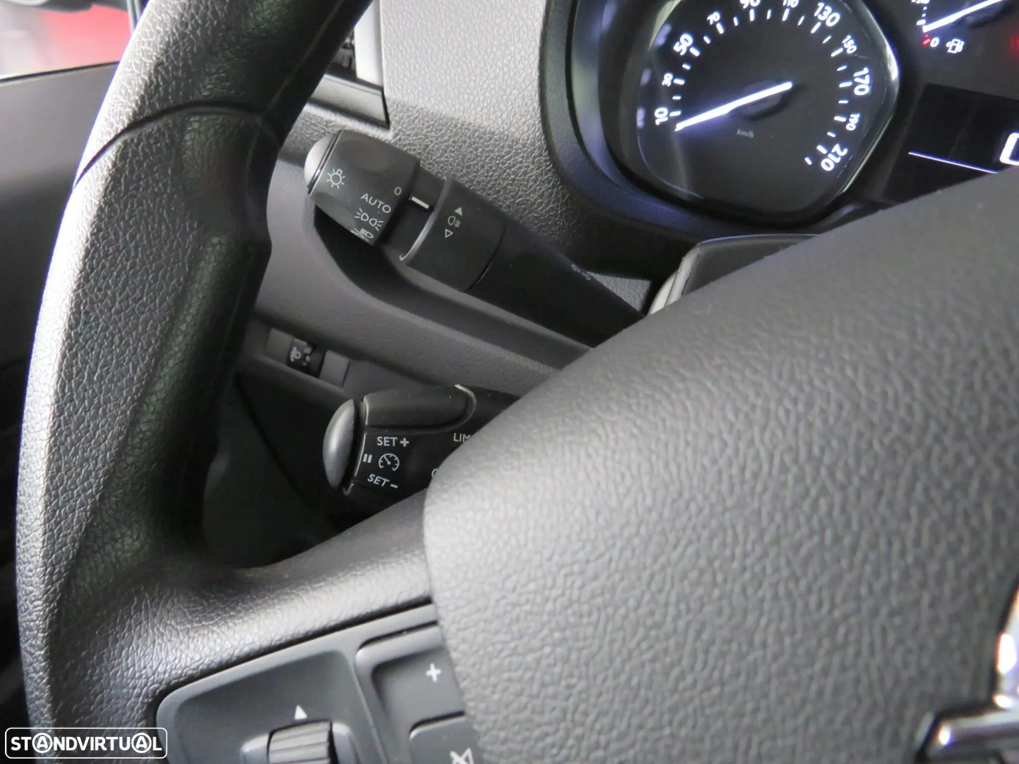Opel Vivaro 1.5 CDTi L2H1 Essentia Inc - 22