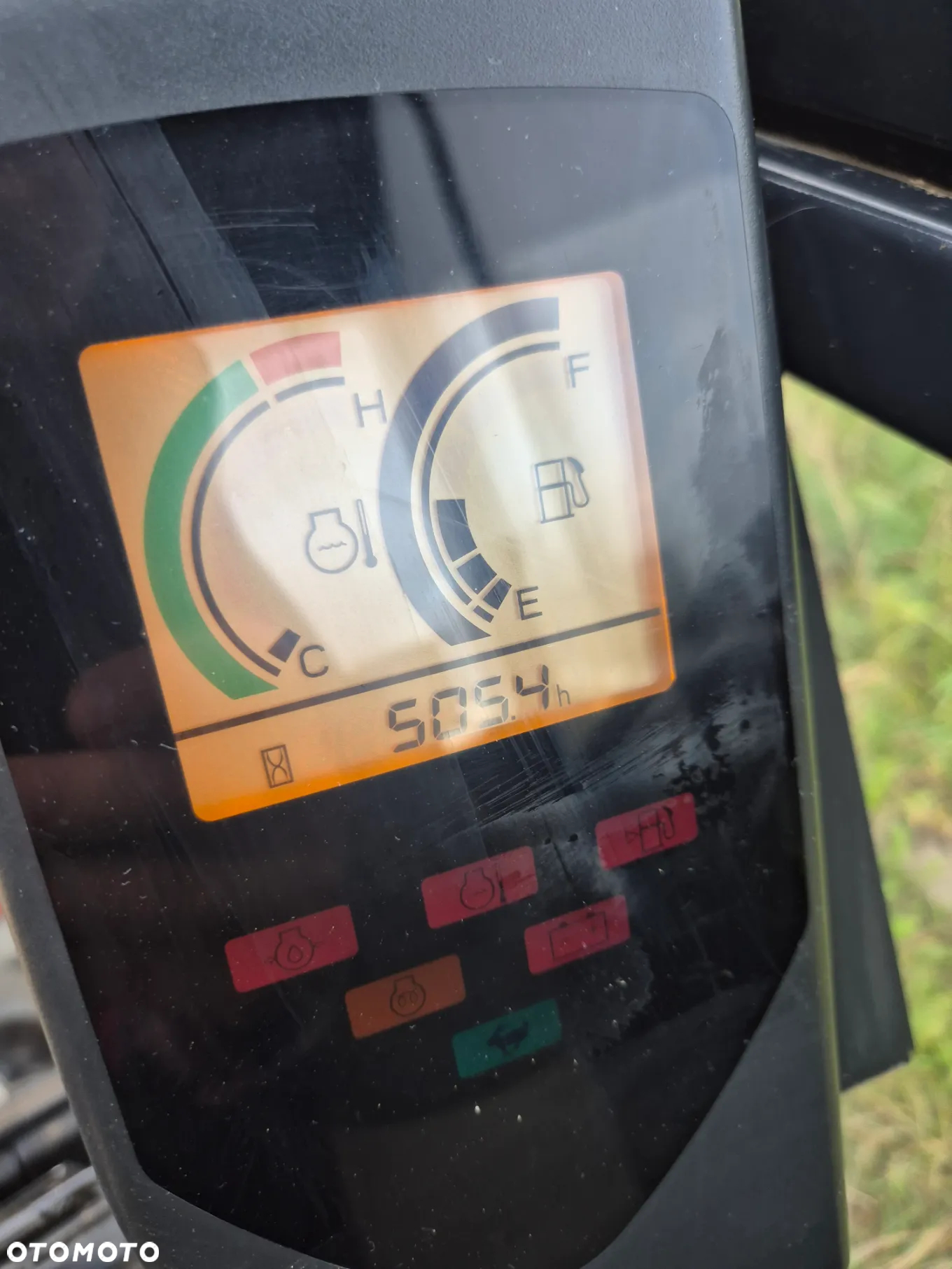 Hitachi ZX19 - 10