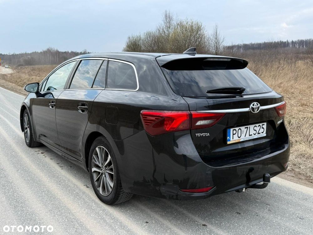 Toyota Avensis 2.0 D-4D Prestige - 9