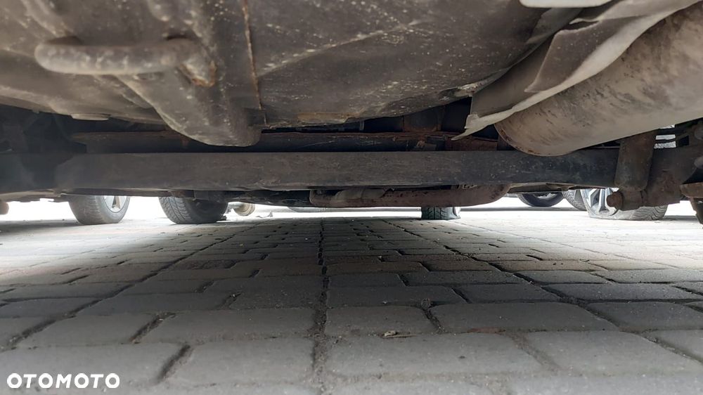 TYLNA OŚ BELKA ZAWIESZENIA I20 I 5D HB 55100-1J050 HYUNDAI 2008-2012 - 1