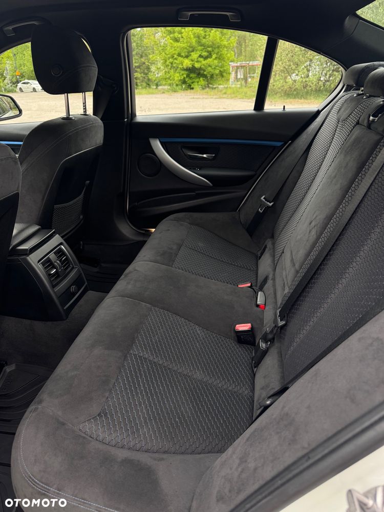 BMW Seria 3 318i - 16