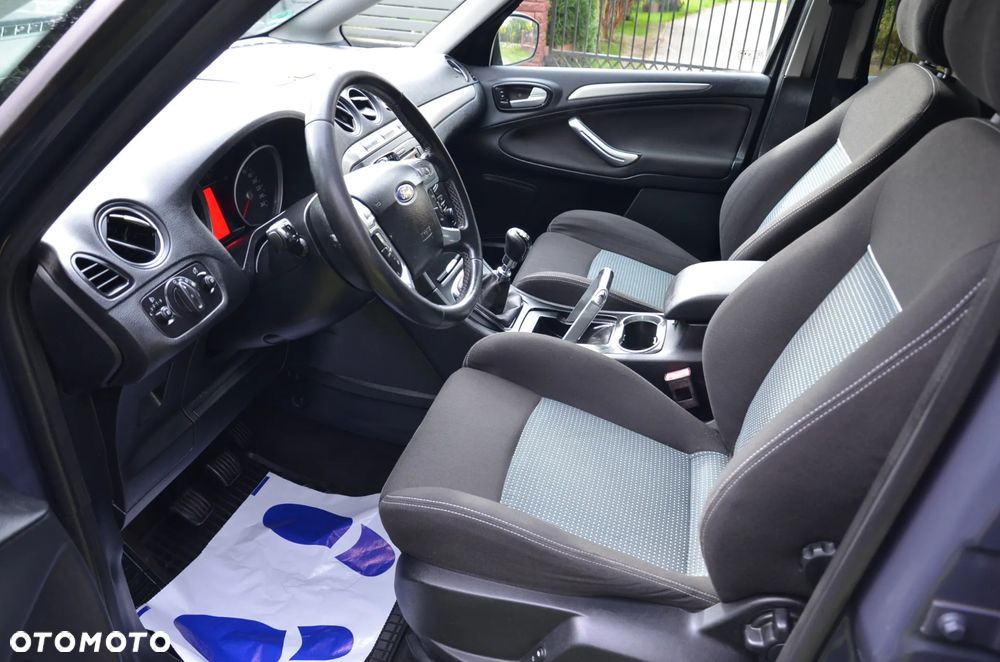 Ford S-Max 2.0 TDCi DPF Titanium - 17