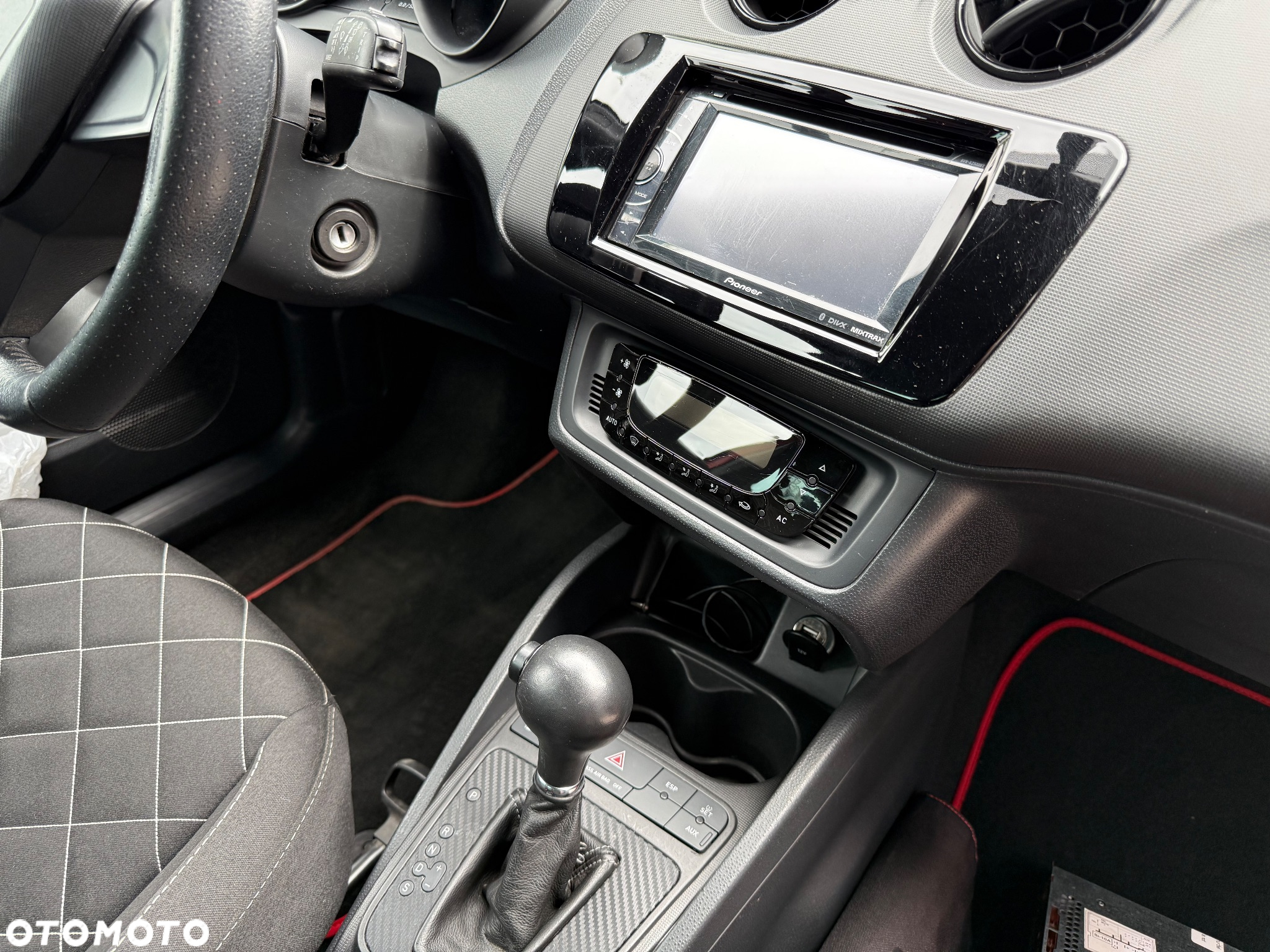 Seat Ibiza SC 1.4 TSI Cupra DSG - 10