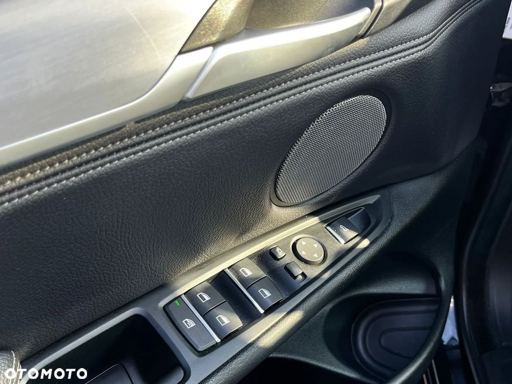 BMW X6 xDrive40d - 19