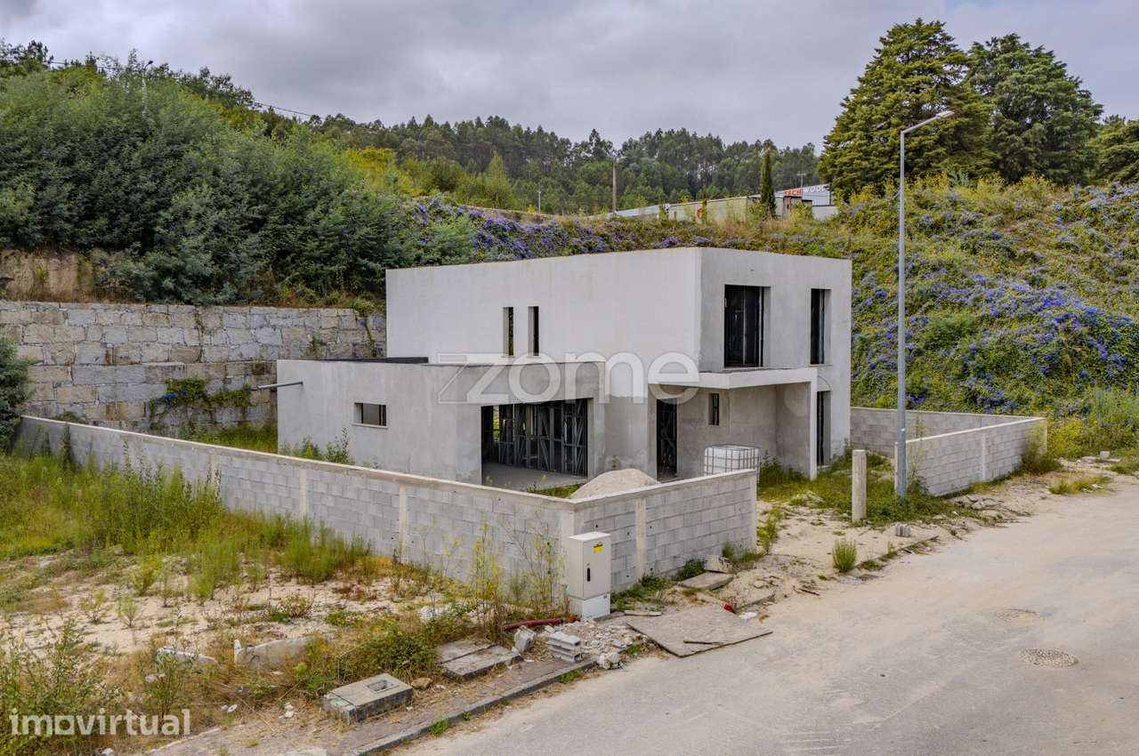 Terreno Urbano 657 m2 com Projeto | Este (S. Pedro), Braga - Grande imagem: 5/25