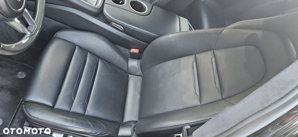 Porsche Panamera Turbo Executive - 17