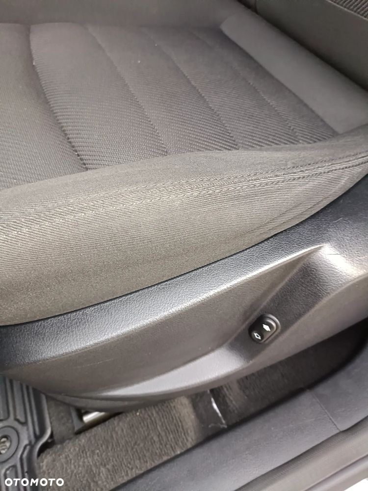 Ford S-Max 2.0 TDCi DPF Titanium - 12