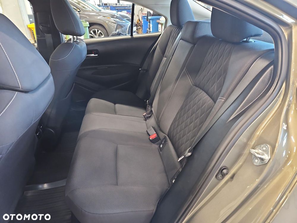 Toyota Corolla 1.8 Hybrid Comfort - 13