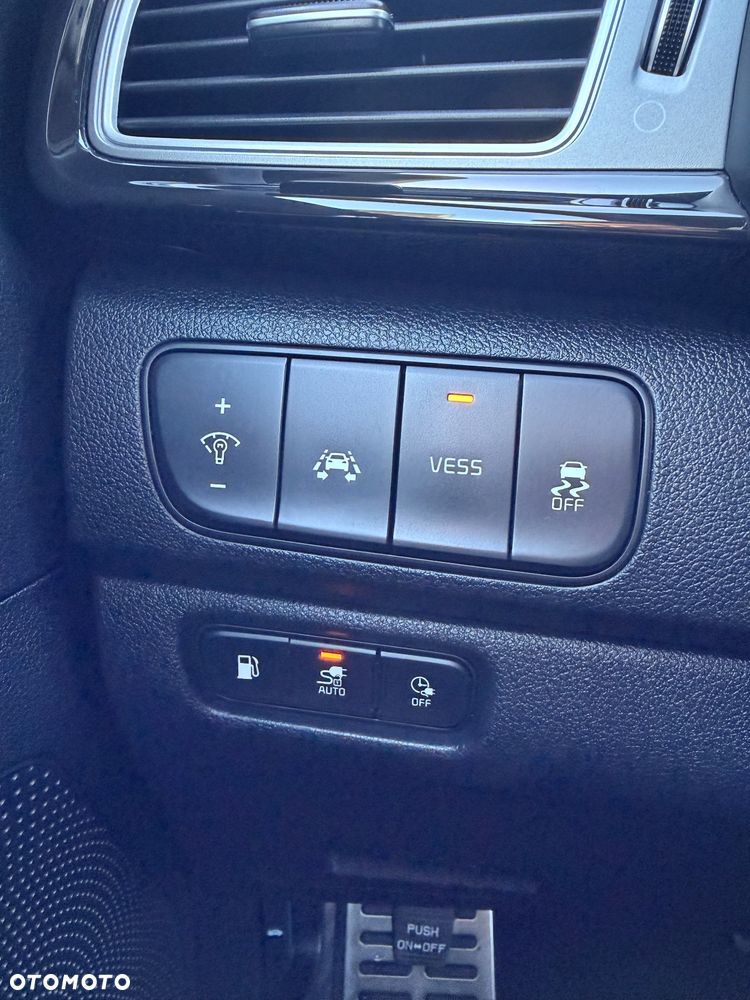 Kia Niro 1.6 GDI Plug-in Hybrid L - 18