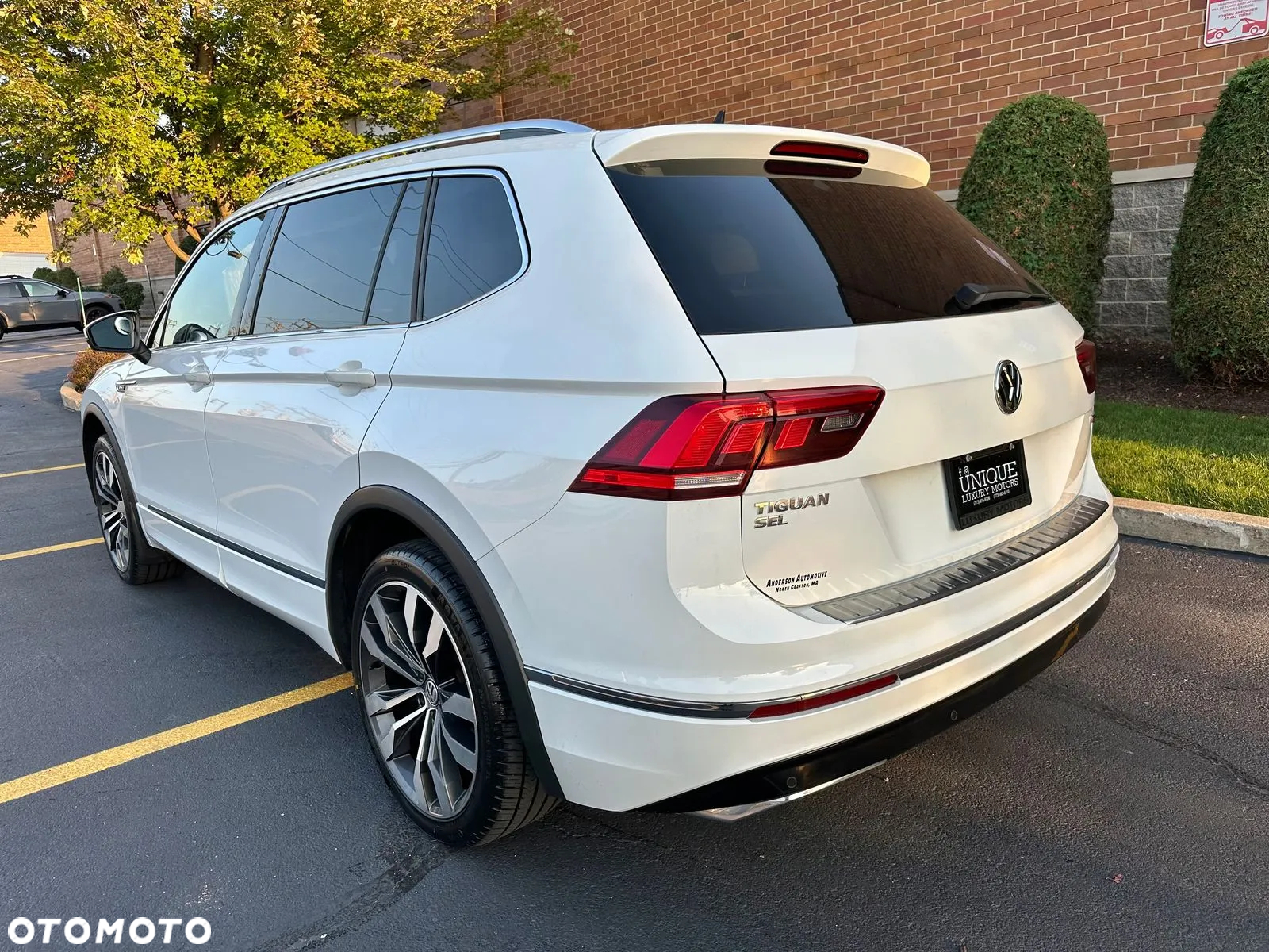 Volkswagen Tiguan - 3
