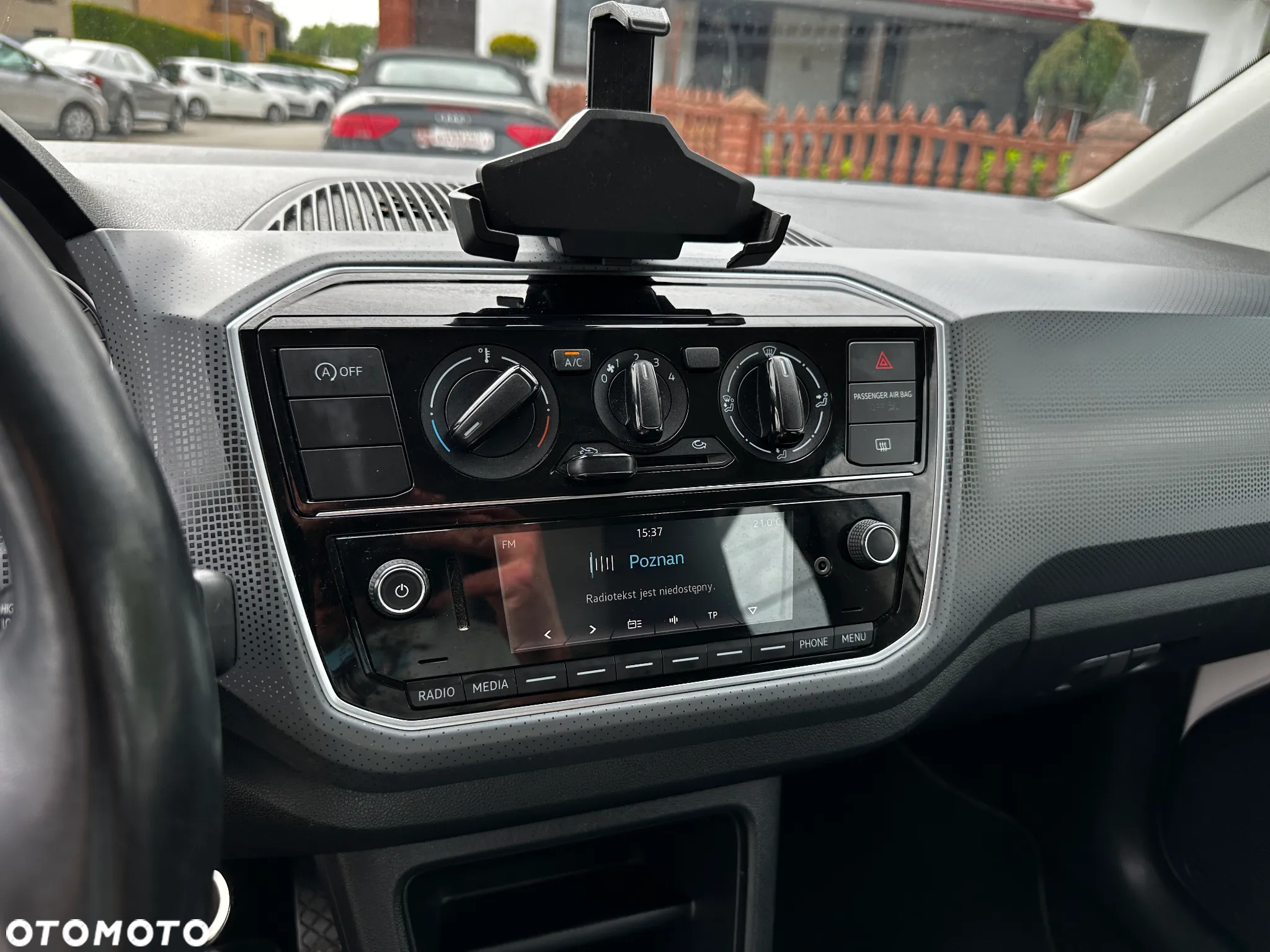 Volkswagen up! - 12