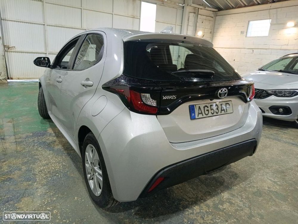 Toyota Yaris 1.0 VVT-i Comfort Plus - 2
