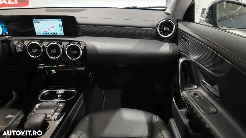 Mercedes-Benz CLA 220 d 4MATIC Coupe Aut. - 17