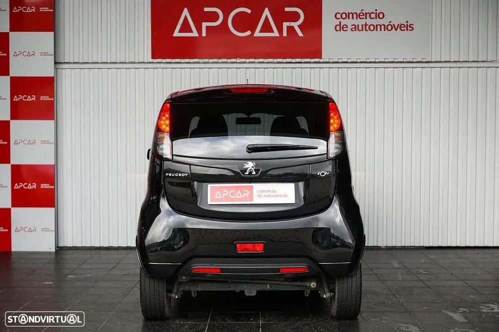 Peugeot iOn - 4
