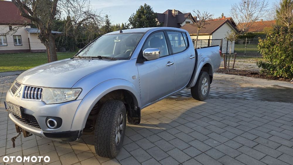 Mitsubishi L200 - 1