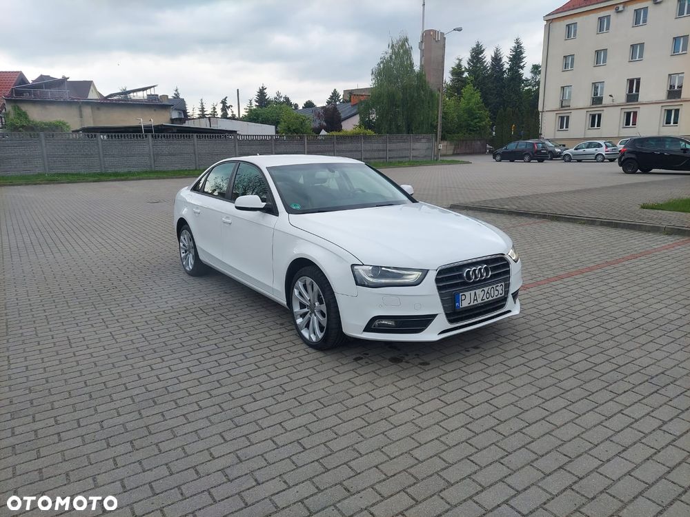 Audi A4 Limousine 2.0 TDI DPF Ambiente - 1