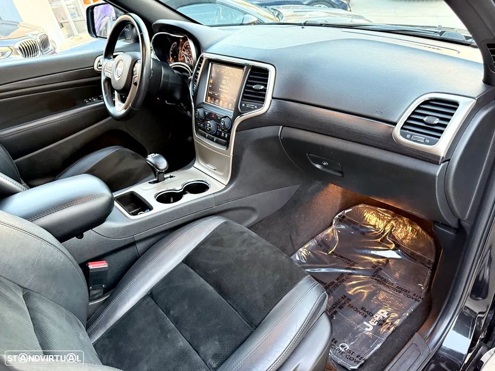 Jeep Grand Cherokee 3.6 V6 Overland - 25