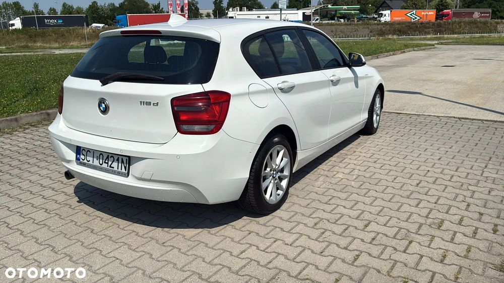BMW Seria 1 116d - 6