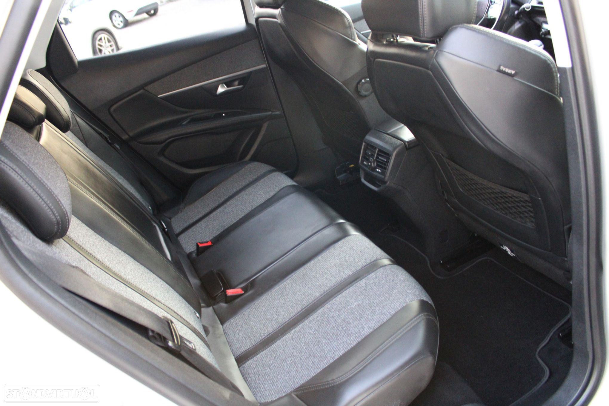 Peugeot 3008 1.6 BlueHDi Allure Grip Control - 15