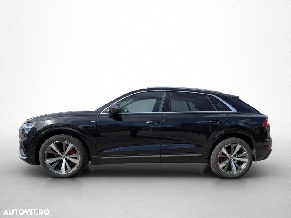 Audi Q8 - 8
