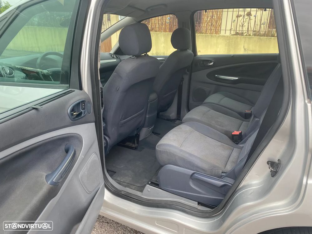 Ford S-Max 1.8 TDCi Titanium 7L - 13