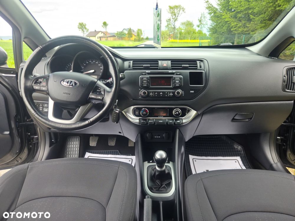 Kia Rio 1.2 L - 20