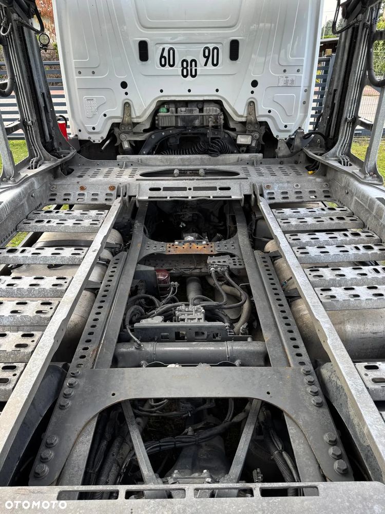 Mercedes-Benz Actros Lohr - 14