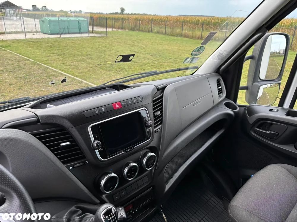 Iveco DAILY - 17