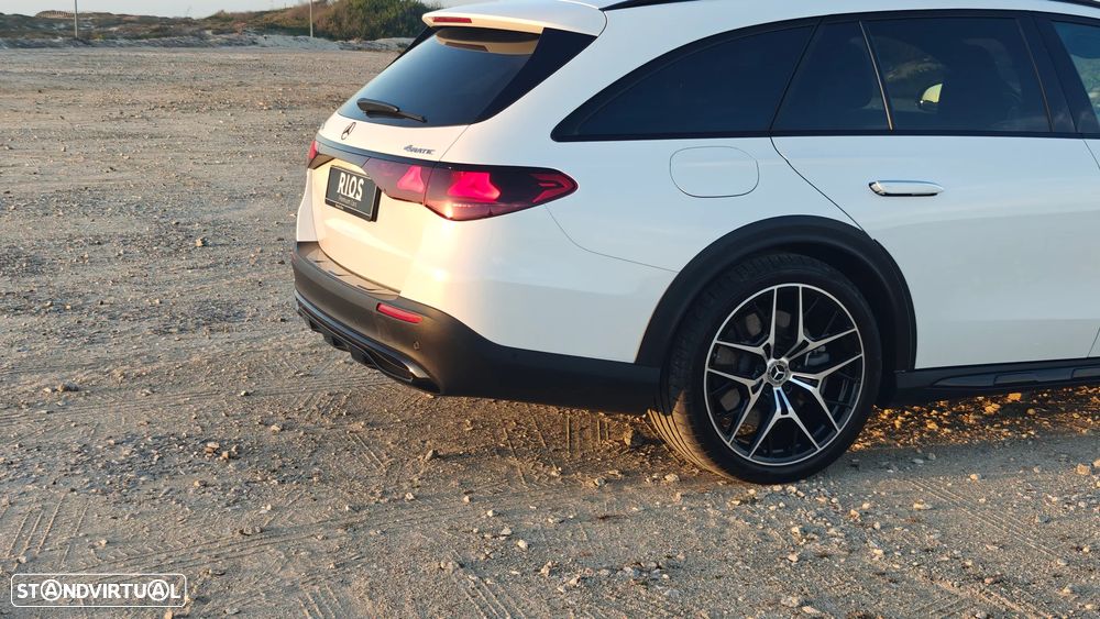 Mercedes-Benz E 300 de 4Matic All-Terrain - 18