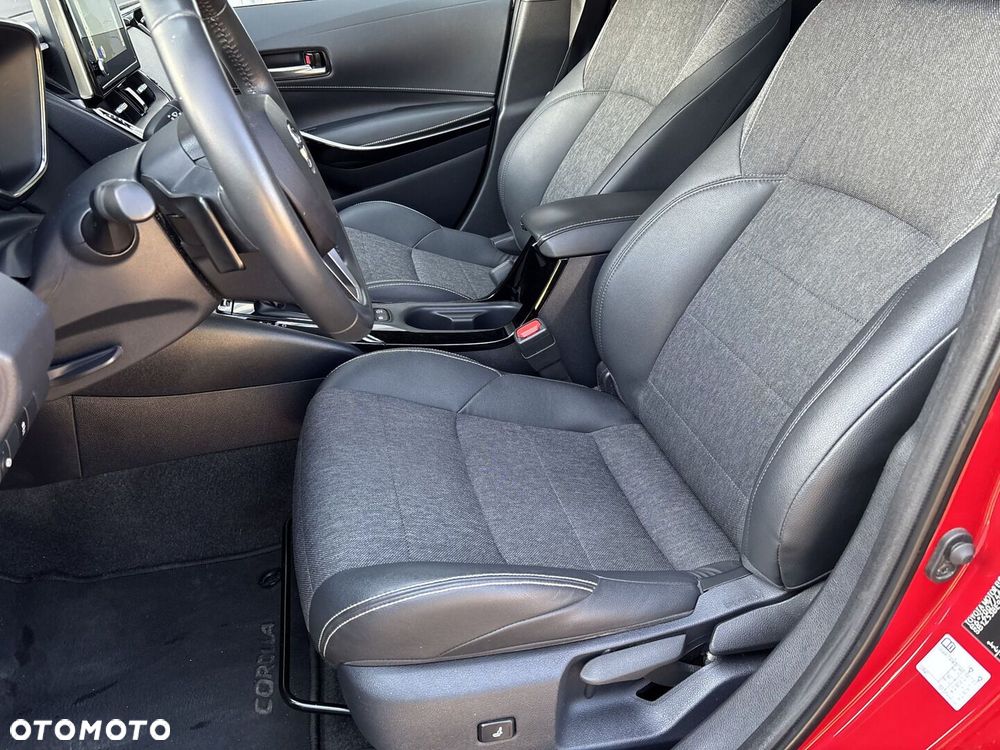 Toyota Corolla 2.0 Hybrid Comfort - 13