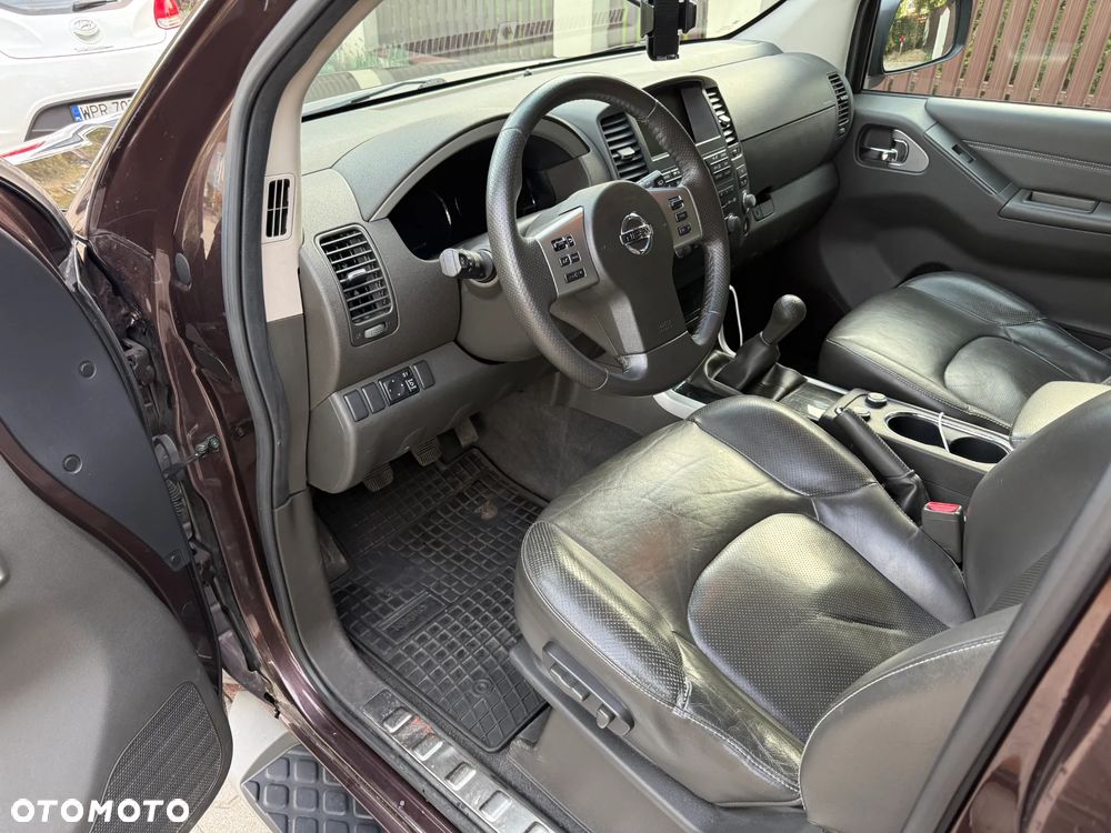 Nissan Pathfinder - 17
