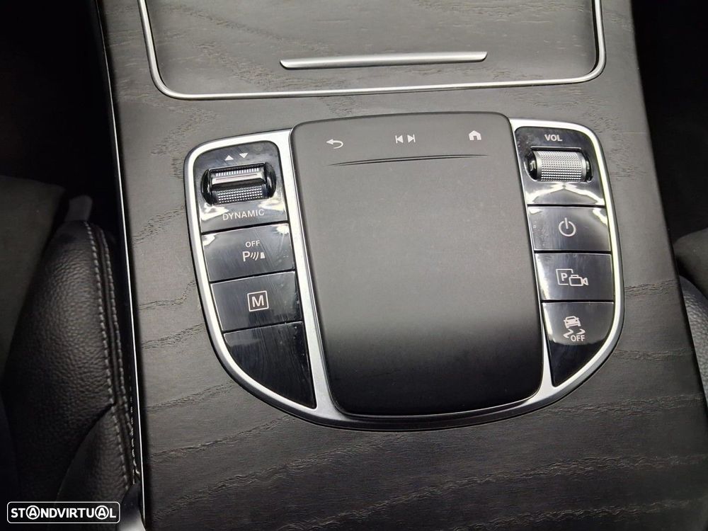 Mercedes-Benz GLC 300 - 13