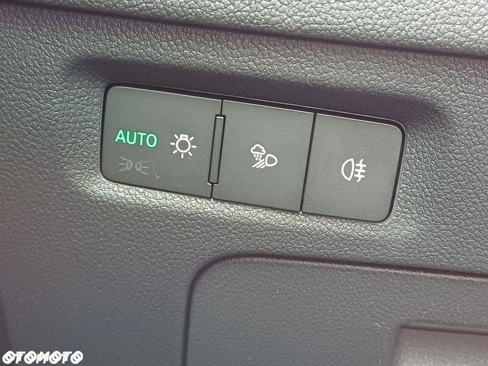 Skoda Octavia 1.5 TSI mHEV Drive Selection DSG - 17