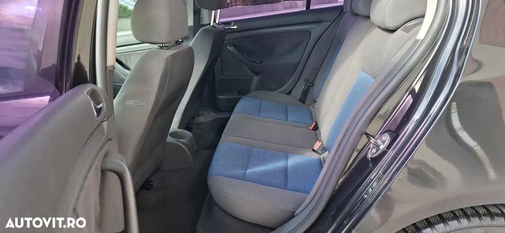 Volkswagen Golf - 7