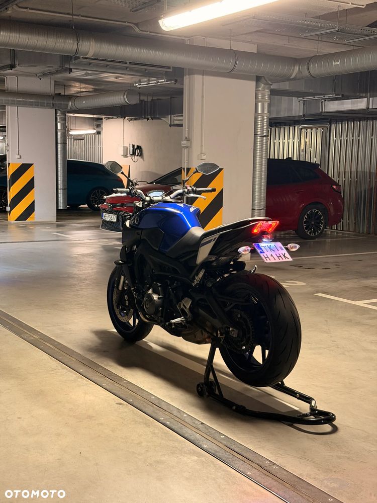 Yamaha MT - 9