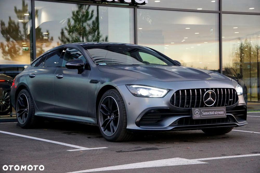 Mercedes-Benz AMG GT 43 4-Matic+ - 9
