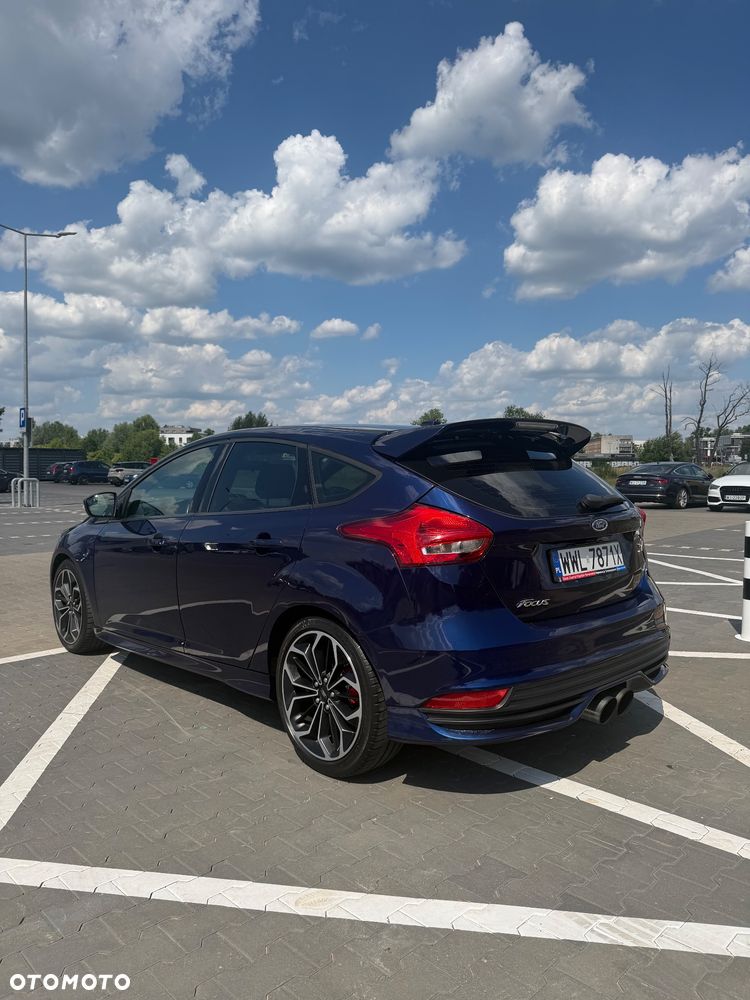 Ford Focus ST - 7