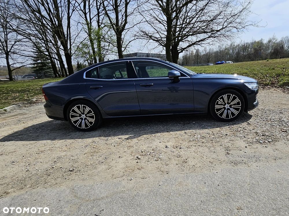 Volvo S60 2021 photo 2