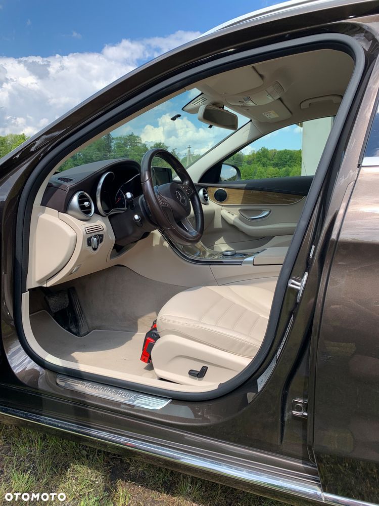 Mercedes-Benz Klasa C 250 7G-TRONIC - 22