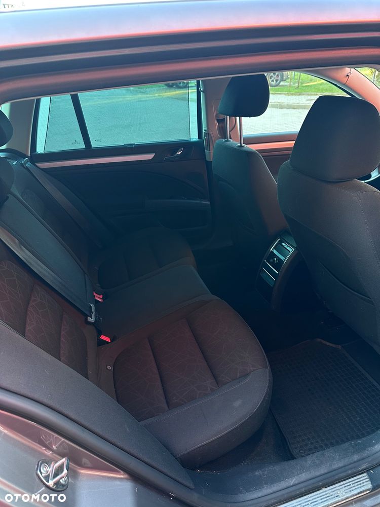 Skoda Superb 1.8 TSI Family - 16