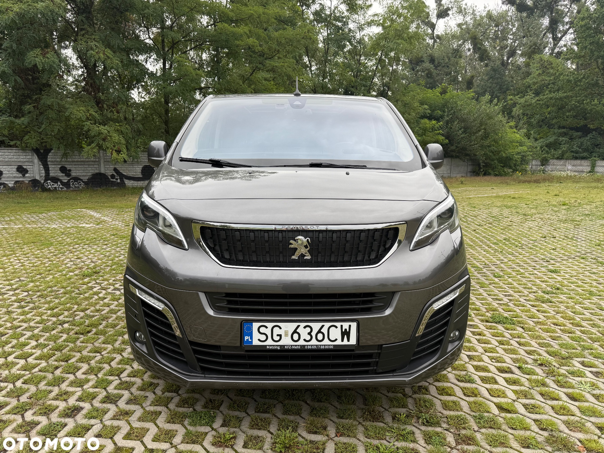 Peugeot Traveller 2.0 BlueHDi Standard Business - 3