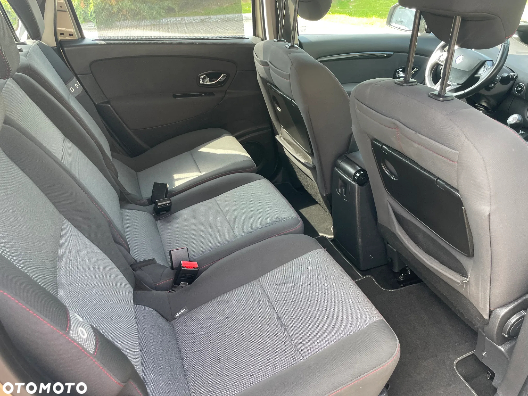 Renault Scenic ENERGY TCe 130 BOSE EDITION - 16
