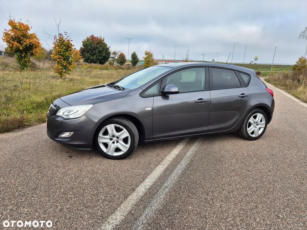 Opel Astra - 11