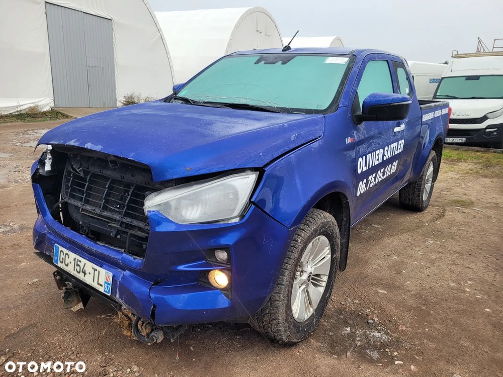 Isuzu D-MAX - 1