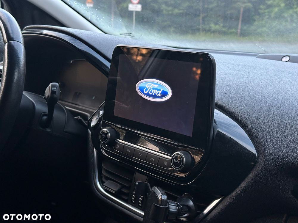 Ford Fiesta 1.0 EcoBoost S&S TITANIUM - 23