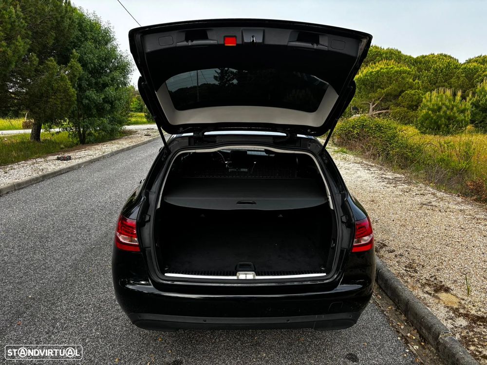 Mercedes-Benz C 180 d 9G-TRONIC Exclusive - 25